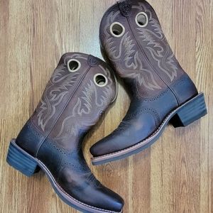 Ariat Heritage Roughstock Boots